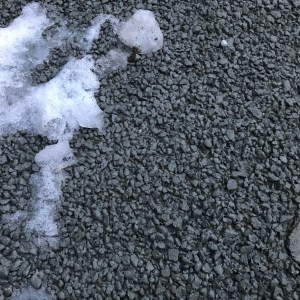 雪解けが早いって本当 透水性コンクリート 水たまり対策 透水コン 透水性舗装仕上材 生コンポータル