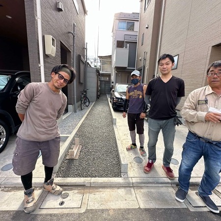 【東京】「人の背丈ほど成長する雑草や雨の日水浸しになる年中行事をここらで一掃！」小沢商店