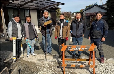 【静岡】「施工を覚えて営業に役立てたい。水勾配つけたくない。手離れがよく、他の現場もできますね」中部建商