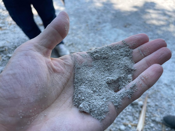 【残コンst】「粒状化骨材の上澄水散水養生による品質改善と炭酸カルシウム粉回収と、スラッジケーキの高度利用（スラッジ粉セメント代替）によるCO2の大幅抑制」