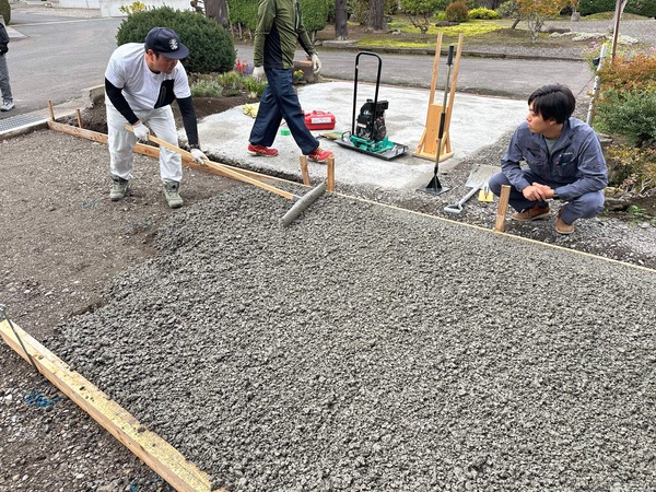 「安い買い物ではない地面のコンクリート（土間コン） 後悔しないで！」（週刊生コン 2024/10/14）