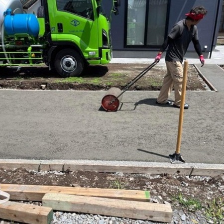 毎日見る玄関と駐車場だから快適な環境へ｜オワコン施工【長野県】