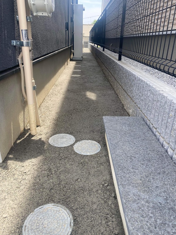 【神奈川】「一度オワコンを知った人は犬走や駐車場のコンクリを検討する必要がなくなります。一択。とっても綺麗」東伸コーポレーション・池田ブロック・コンクリートサロン