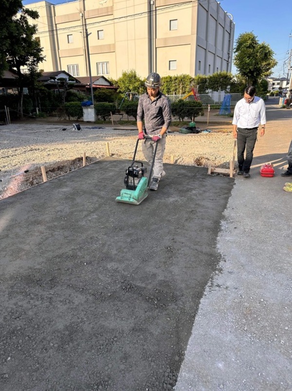 【千葉】「家屋の解体とその跡地利用（駐車場でも、空き地の防草目的でも）をパッケージとして」岡庭建材工業・三友建設