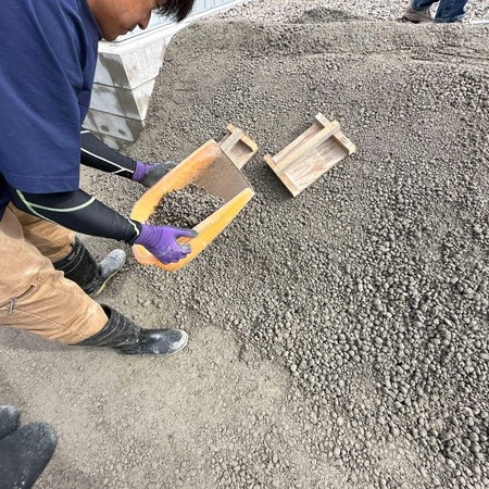 「生コンはいつだって好きな形になれるんだ」の顕現【オワコン】で自由造形