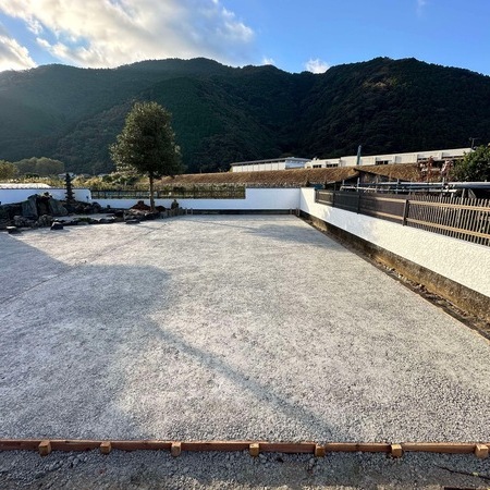 相続などで取得した【空き地】の有効利用（草おさえ、駐車場）とにかく【安く】整備したい